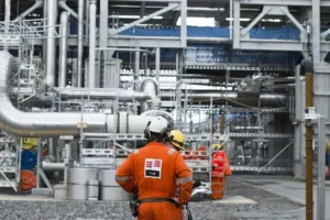 Reliable Installation Services for Oil, Gas & Petrochemical Projects 2 Installation Services 2